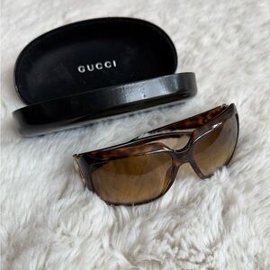 Gucci Vintage GG 2562/S Horsebit Sunglasses in Tortoiseshell